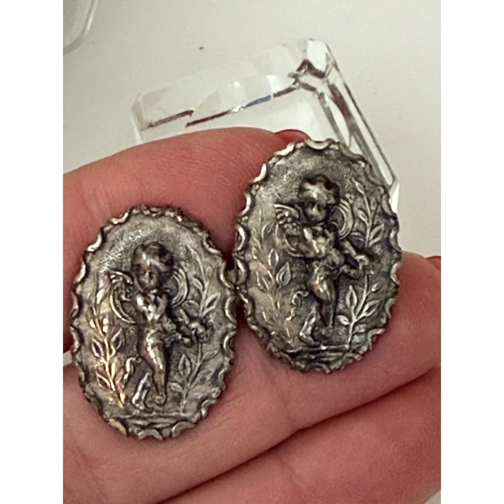 Vintage Silver Tone Oval Cherub Cufflinks Antique Suit Accessory Unique Details